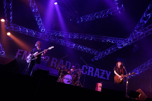 「yonige/R-STAGE　写真：FM802」110枚目/282