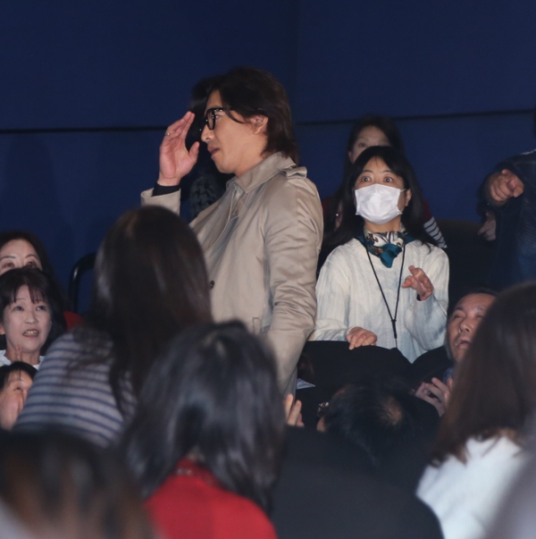 「木村拓哉、サプライズで客席から登場　『マスカレ－ド・ホテル』続編にも意欲」1枚目/1