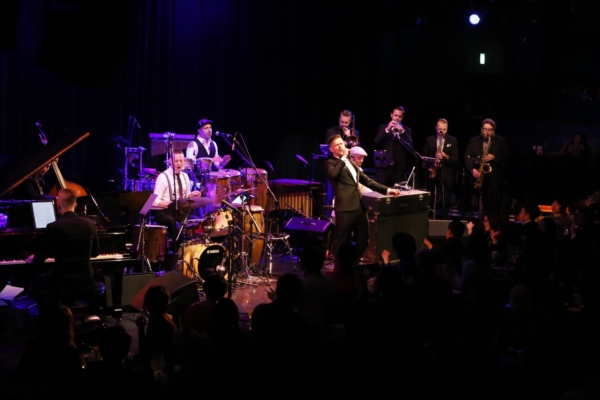 「ラスマス・フェイバー率いるプラチナ・ジャズ・オーケストラ、始動10周年を記念したツアーがスタート＆大阪公演のレポートが到着」1枚目/7