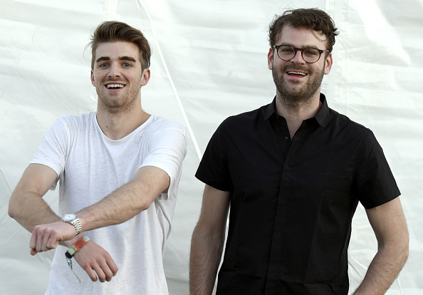 「ザ・チェインスモーカーズ/ミーゴスら、炭酸飲料CMで『ゲーム・オブ・スローンズ』のテーマ曲を歌う」1枚目/1