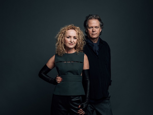 「シークレット・ガーデン、新AL『ストーリーテラー』6月に発売　サラ・オレインとのコラボも」1枚目/3