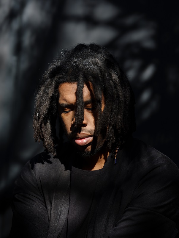 「フライング・ロータス、最新曲2曲解禁　リトル・ドラゴン/サンダーキャット/ブランドン・コールマン/オノシュンスケが参加」1枚目/9