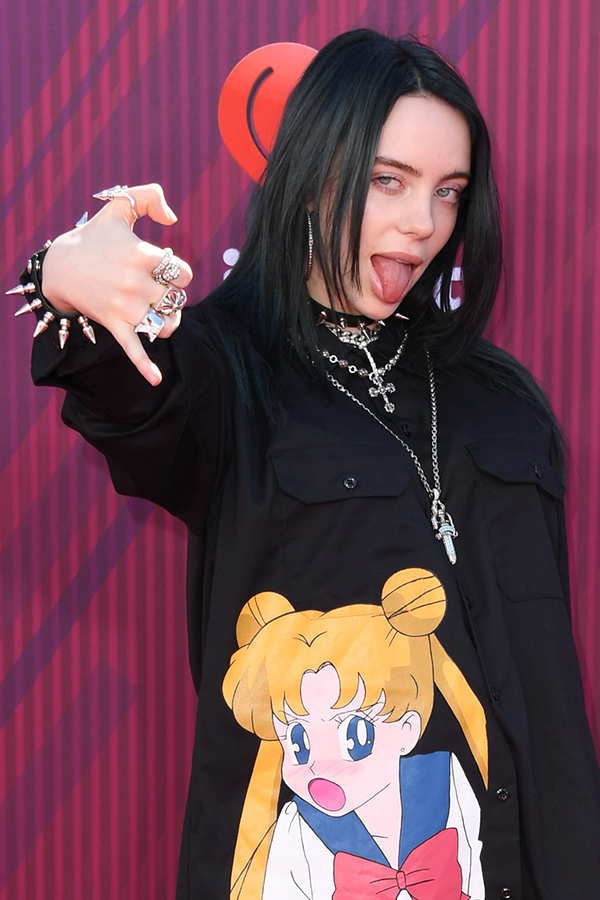 「ビリー・アイリッシュ、自身の楽曲とMV創作過程とその関係性について語る「全部が一つじゃなきゃダメ」」1枚目/1