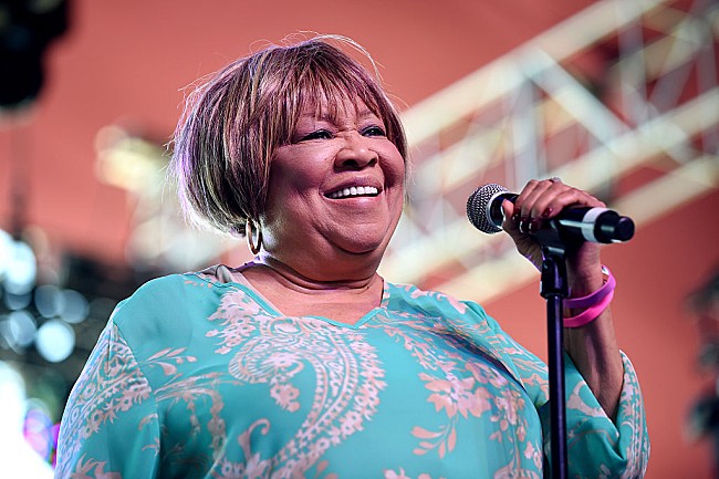 「『7月10日はなんの日？』米大御所女性シンガー、メイヴィス・ステイプルズ　80歳の誕生日」1枚目/1