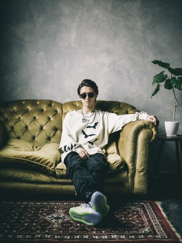 「Hilcrhyme、3人の失恋ストーリーを描く「事実愛 feat. 仲宗根泉（HY）」MVのエピソード1公開」1枚目/2