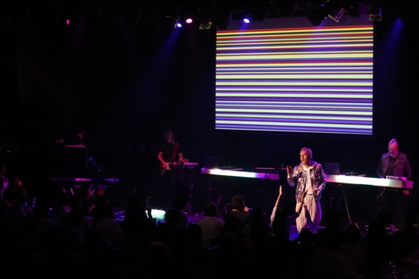 「ハワード・ジョーンズ、新作を引っ提げてのジャパンツアーがスタート」1枚目/6