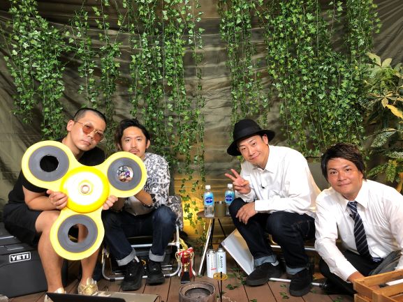 「C＆K、ニューSg発売記念YouTube生特番にお笑いコンビ・天竺鼠がサプライズ登場」1枚目/4