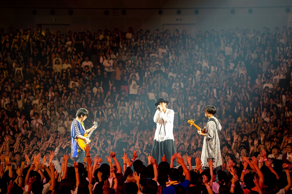 RADWIMPS、全国ツアー完遂 8/28横浜アリーナ公演のレポートが到着