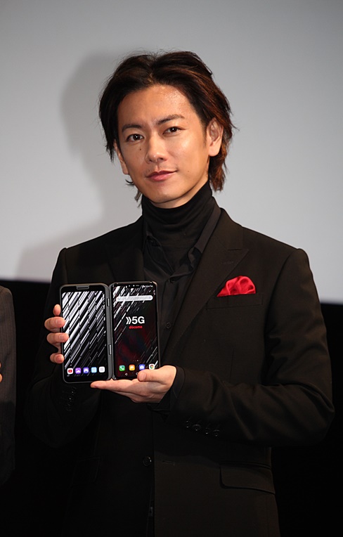 「佐藤健、「５Ｇ」の最新サ－ビスを体験　「新しい時代に突入すると思うとワクワク」」1枚目/1