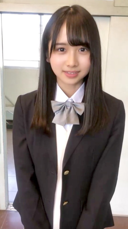 「上村ひなの」2枚目/10