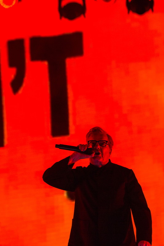 「＜ライブレポート＞【Desert Daze 2019】2日目、DEVO/ Flying Lotus 3D/ Templesら出演」1枚目/16