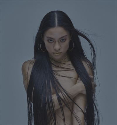 「Awich、自身のインスタで次作のリリースを示唆する写真を公開」1枚目/1