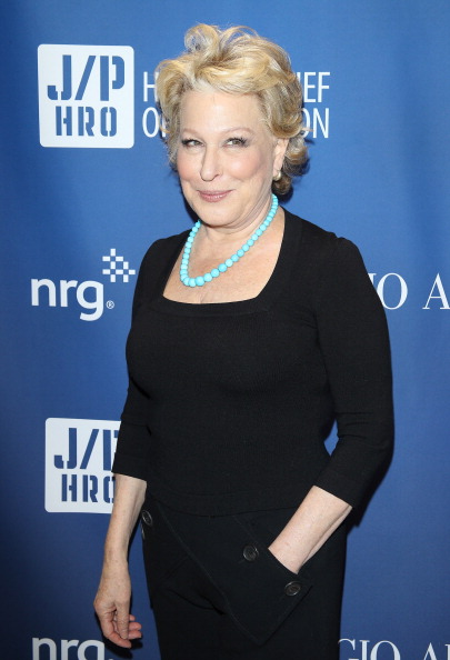 「『12月1日はなんの日？』全米屈指の女性エンターテイナー、ベット・ミドラーの誕生日」1枚目/1