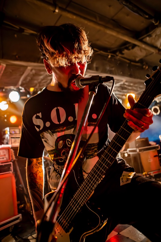 「SHADOWS」7枚目/14