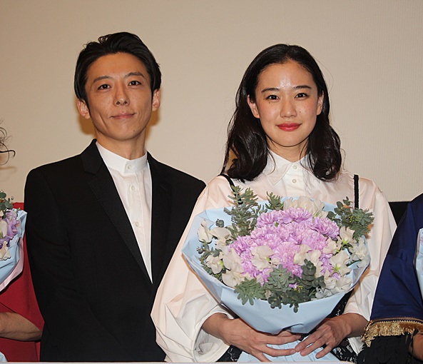 「蒼井優、高橋一生は「赤ちゃんみたい」　高橋「結婚したくてしょうがない」」1枚目/1