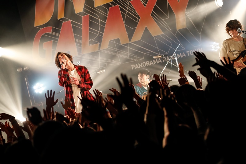 パノラマパナマタウン ライブレポート＞パノラマパナマタウン、オーディエンスと作り上げた