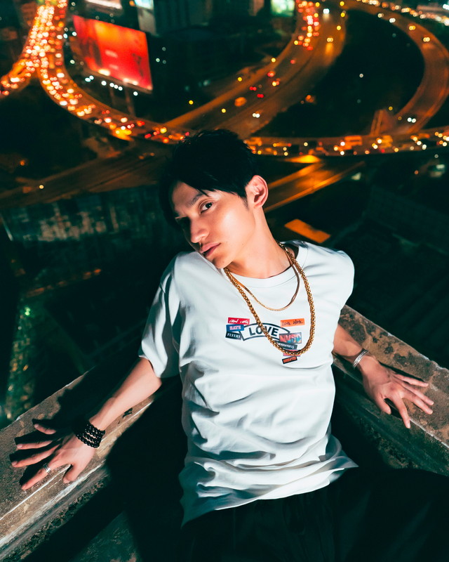 「SKY-HI、YouTubeで緊急生配信決定」1枚目/1