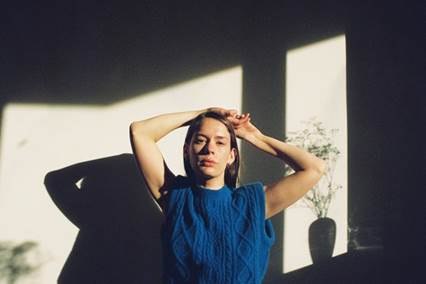 「アナ・オブ・ザ・ノース、iPad ProのCMで話題の「Dream Girl」のホームメイドver.を公開」1枚目/2