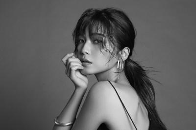 「宇野実彩子（AAA）、女性ファッション4誌の表紙をジャック」1枚目/5