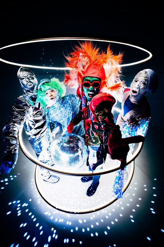 「the telephones、発売延期していた新AL「NEW！」リリース日が決定＆ジャケ写も公開」1枚目/2