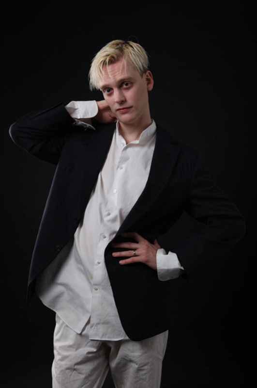 「カナダのカルトバラード歌手、ショーン・ニコラス・サヴェージが新ALから新曲MV公開」1枚目/3