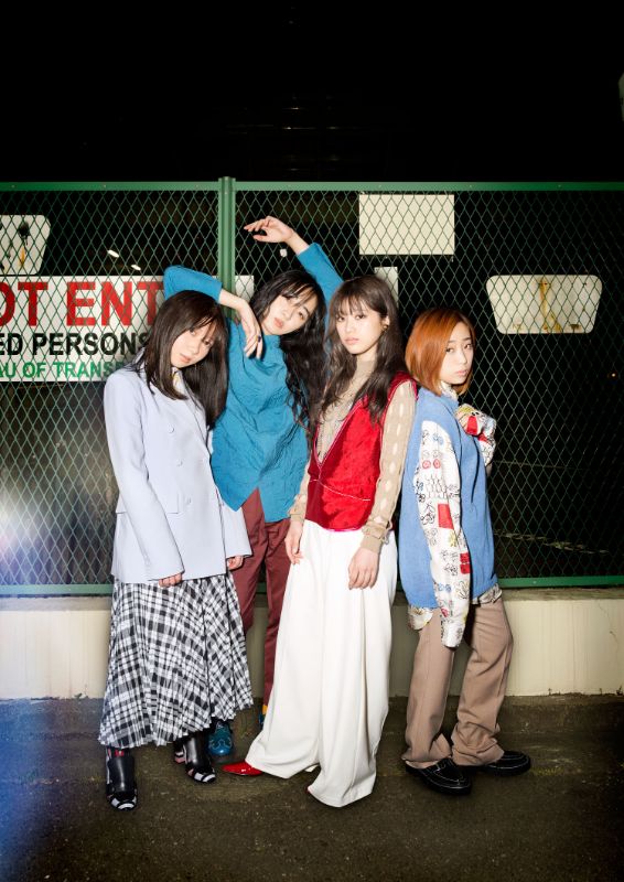 「赤い公園、ドラマ『時をかけるバンド』主題歌となる両A面シングル『オレンジ / pray』11/25にリリース決定」1枚目/4