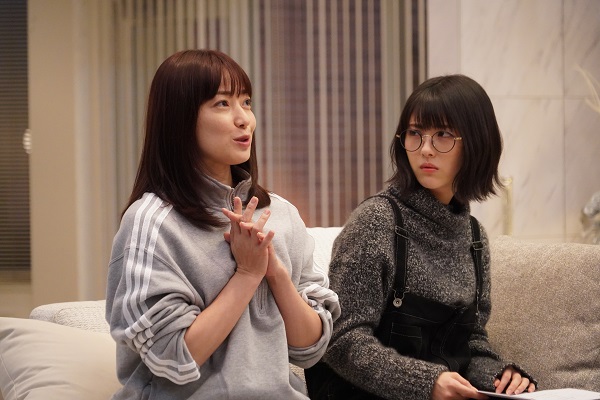 岡田健史が衝撃のオタクファッションを披露 浜辺美波の男装コスプレもありがたい Daily News Billboard Japan