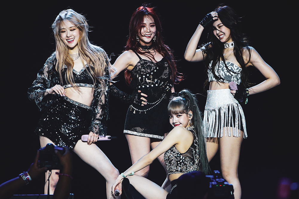 BLACKPINK、初生配信ライブ【The Show】直前インタビューで意気込みを