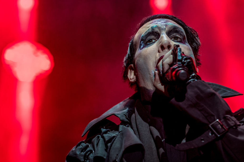 マリリン・マンソン、複数の女性による虐待の告発を受けて所属レーベル