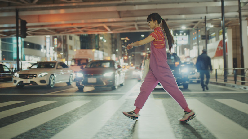  Apple、Apple Watch の新しい「Go Surf」と「Go Ride」広告を公開