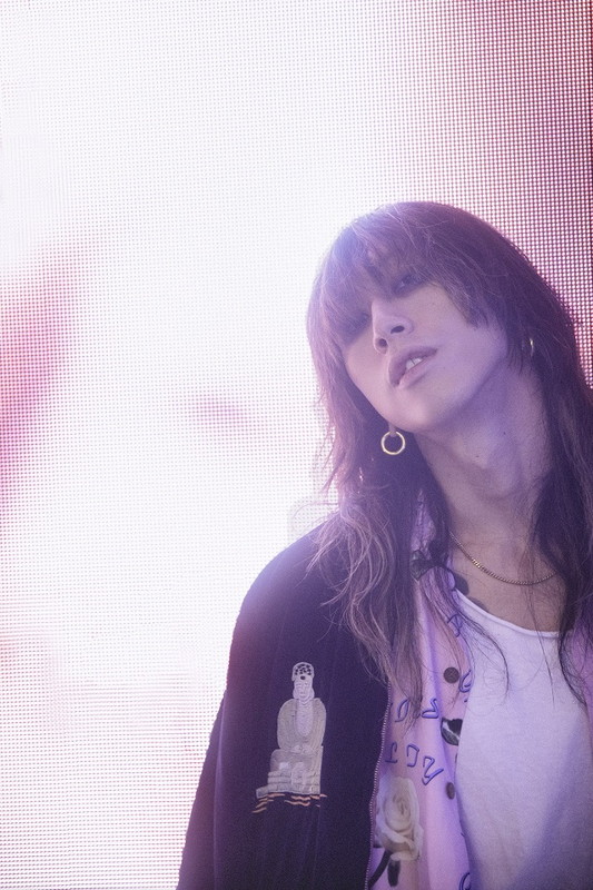 「渋谷龍太（SUPER BEAVER）、猫との共同生活を猫目線で綴る雑誌連載スタート」1枚目/3