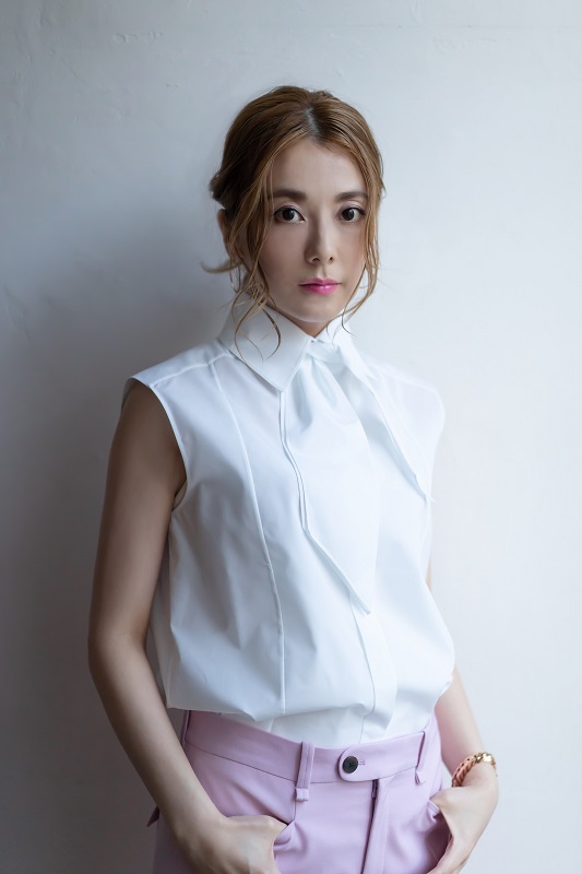 「山野ミナ、高橋幸宏ら参加によるアルバム『L&#039;ATELIER アトリエ』で8/25にメジャー・デビュー＆リード曲「ダメな男」MV公開」1枚目/2