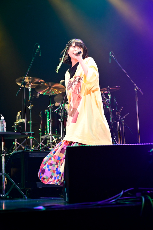 「大塚紗英、【Live Crew 2021】Raychell×Merm4id×大塚紗英にて最新ミニALより「スター街道」初披露」1枚目/4