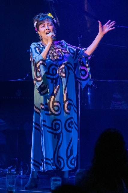 「＜ライブレポート＞阿川泰子がジャズやポップス、ソウルミュージックの名曲を届けたBillboard Live YOKOHAMA公演」1枚目/4