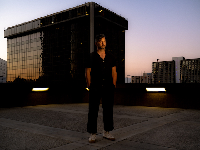 「ボノボ、いくつものアイデアの断片と実験から生まれた『Fragments』から新曲「Otomo」公開」1枚目/4