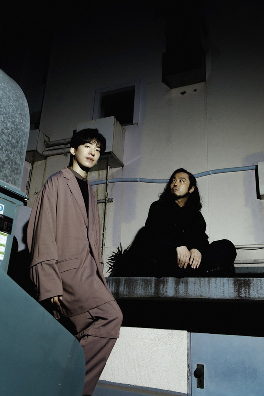 「Creepy Nuts」2枚目/5