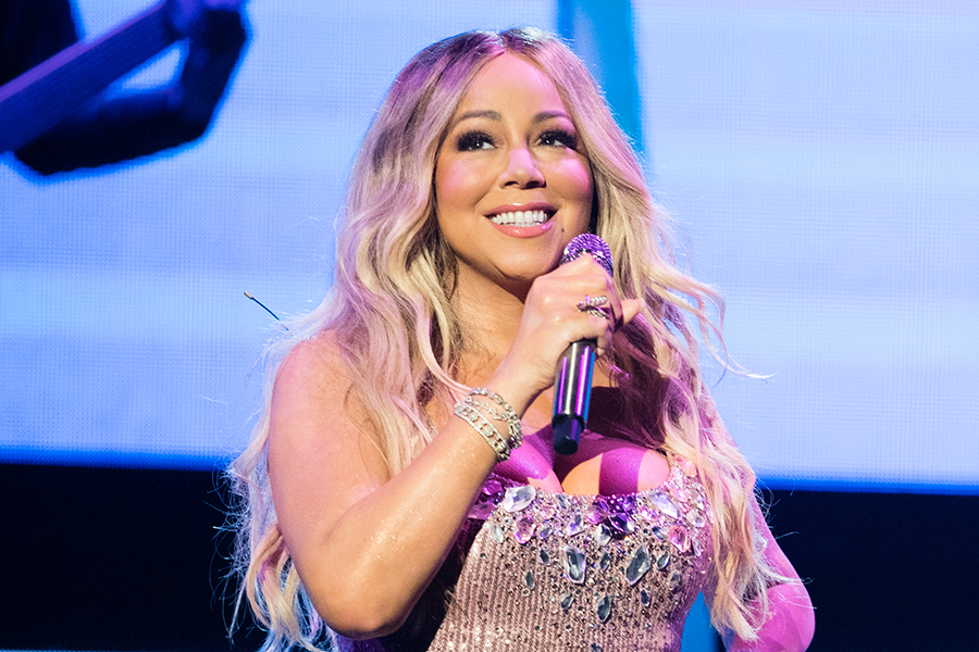 マライア・キャリー、「恋人たちのクリスマス」のSpotify10億再生突破