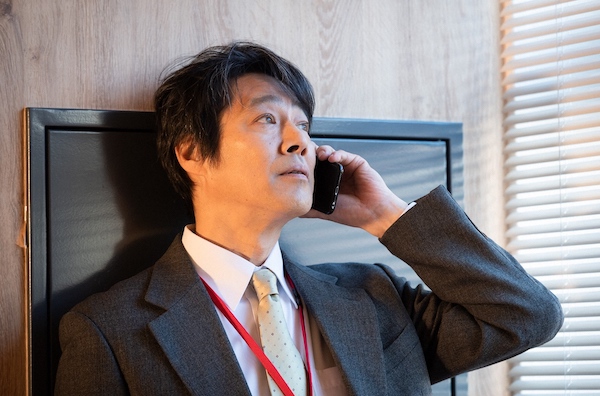 「「妻、小学生になる。」“友利”神木隆之介の一言に反響　「小学生に向かって『また叱ってくれる？』は不審者過ぎる」」1枚目/1