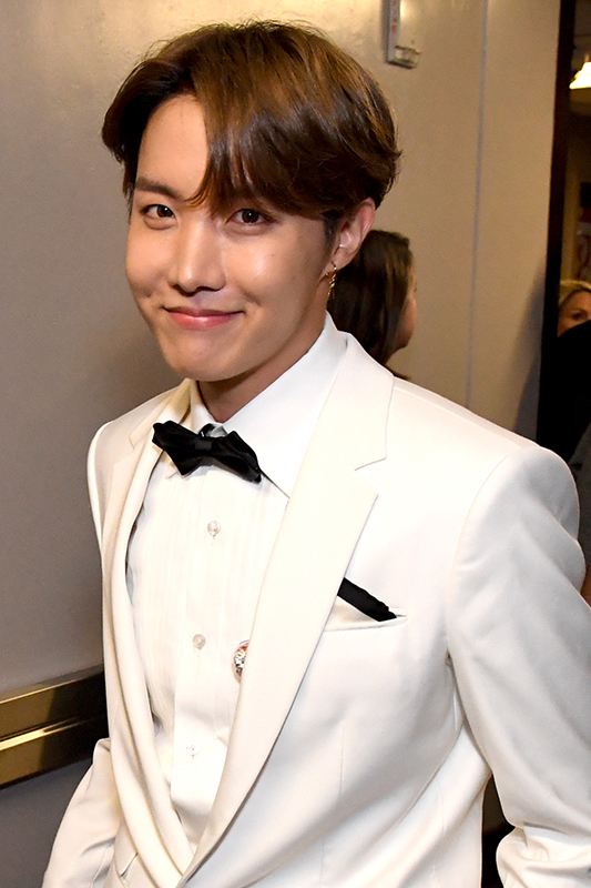 「BTSのJ-HOPE、新型コロナに感染」1枚目/1
