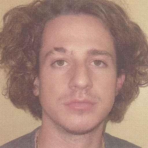 「チャーリー・プース、新曲「ザッツ・ヒラリアス」は「今まで書いた中で最も辛い曲」」1枚目/1