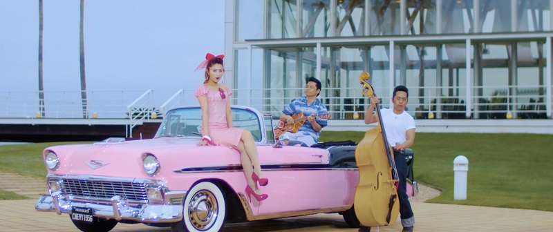 The Biscatsが新曲MV公開、1956年ベルエア尽くしの1本に | Daily News