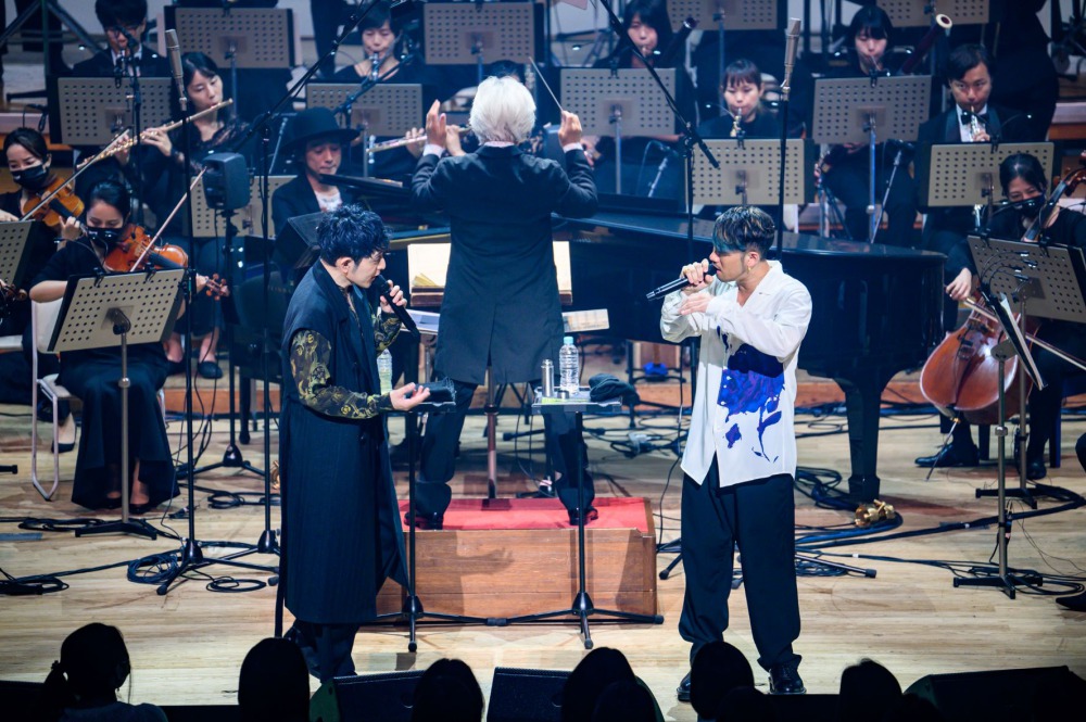 ライブレポート＞CHEMISTRY、18年ぶりのオーケストラ公演 「CHEMISTRY