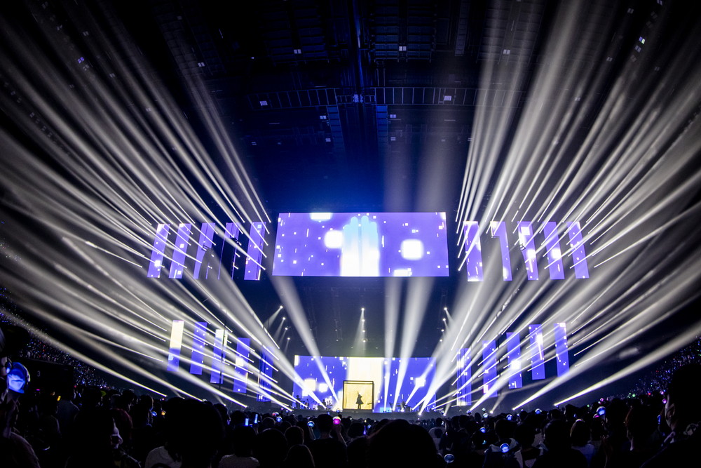 ライブレポート＞Ado長年の夢が叶った【カムパネルラ】で『ONE PIECE