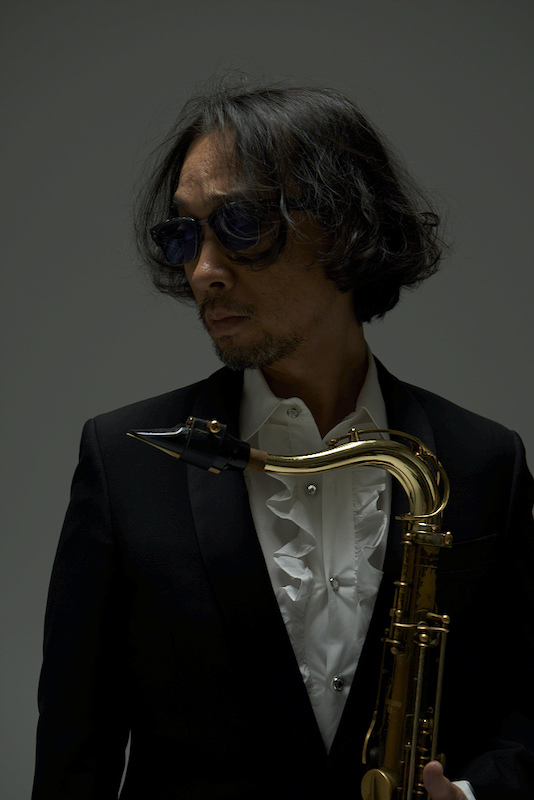 「菊地成孔がDJ『α-STATION SPECIAL PROGRAM　「Lunar Eclipse Vibes」』放送」1枚目/1