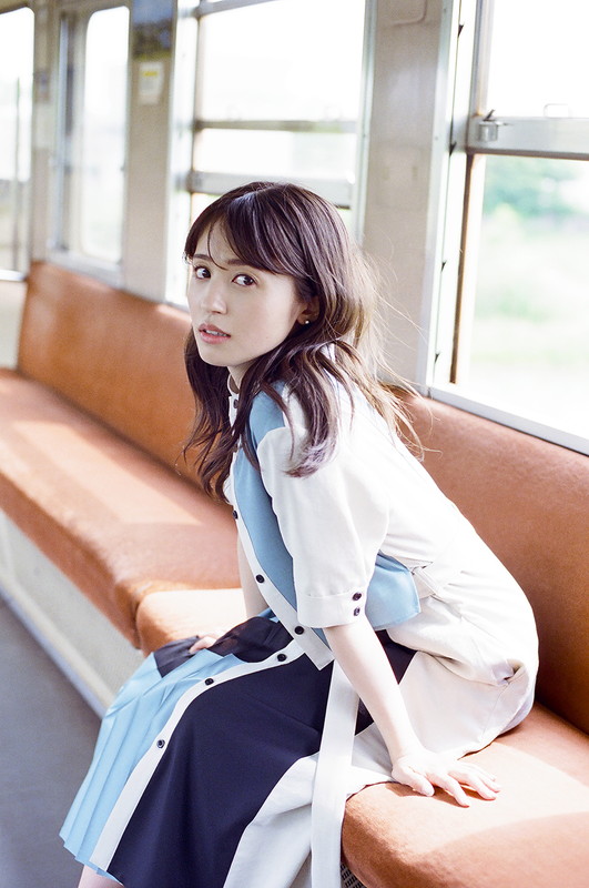 「逢田梨香子、アニメ『スキップとローファー』エンディングテーマを担当」1枚目/2