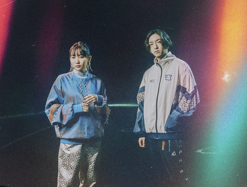 YOASOBI、TikTok LIVE＆宮部みゆき原作の新曲「セブンティーン」配信