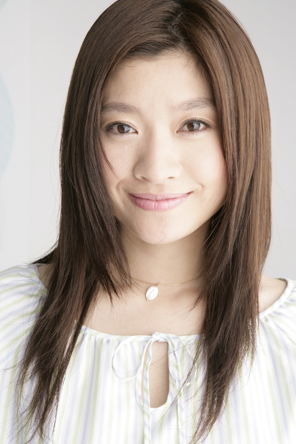 篠原涼子(1冊200円計算)143冊分約306ページ切り抜きしファイリング済み 篠原涼子、自身初のビルボードライブ・ツアーのチケット発売スタート