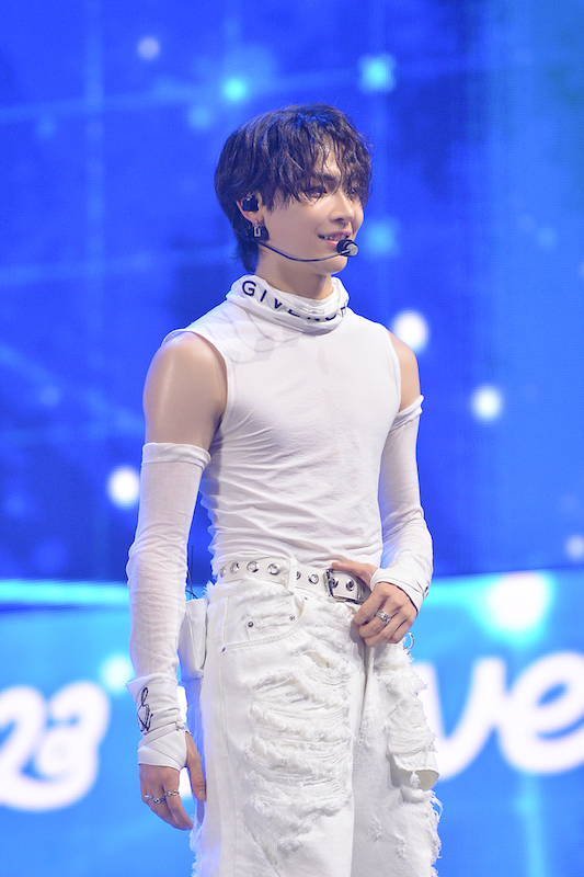 「（C）Weverse Con Festival」12枚目/14