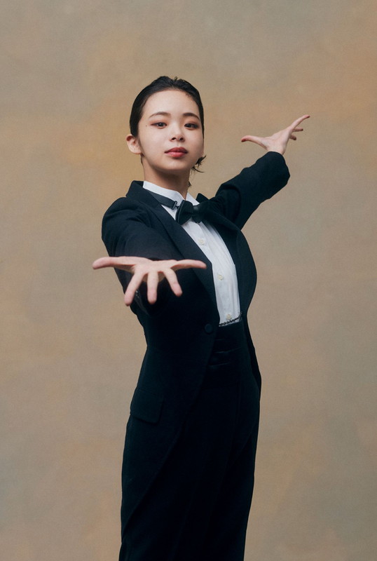 「趣里」4枚目/7