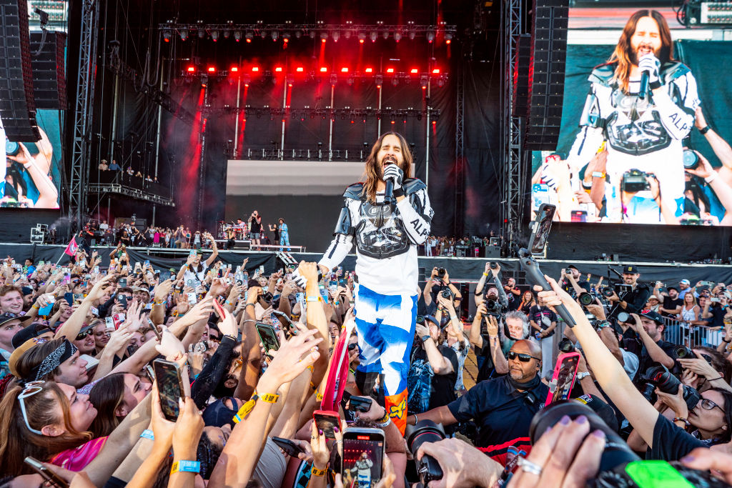 ジャレッド・レト、エンパイア・ステート・ビルに登り30STMのワールド・ツアーを発表 | ガジェット通信 GetNews